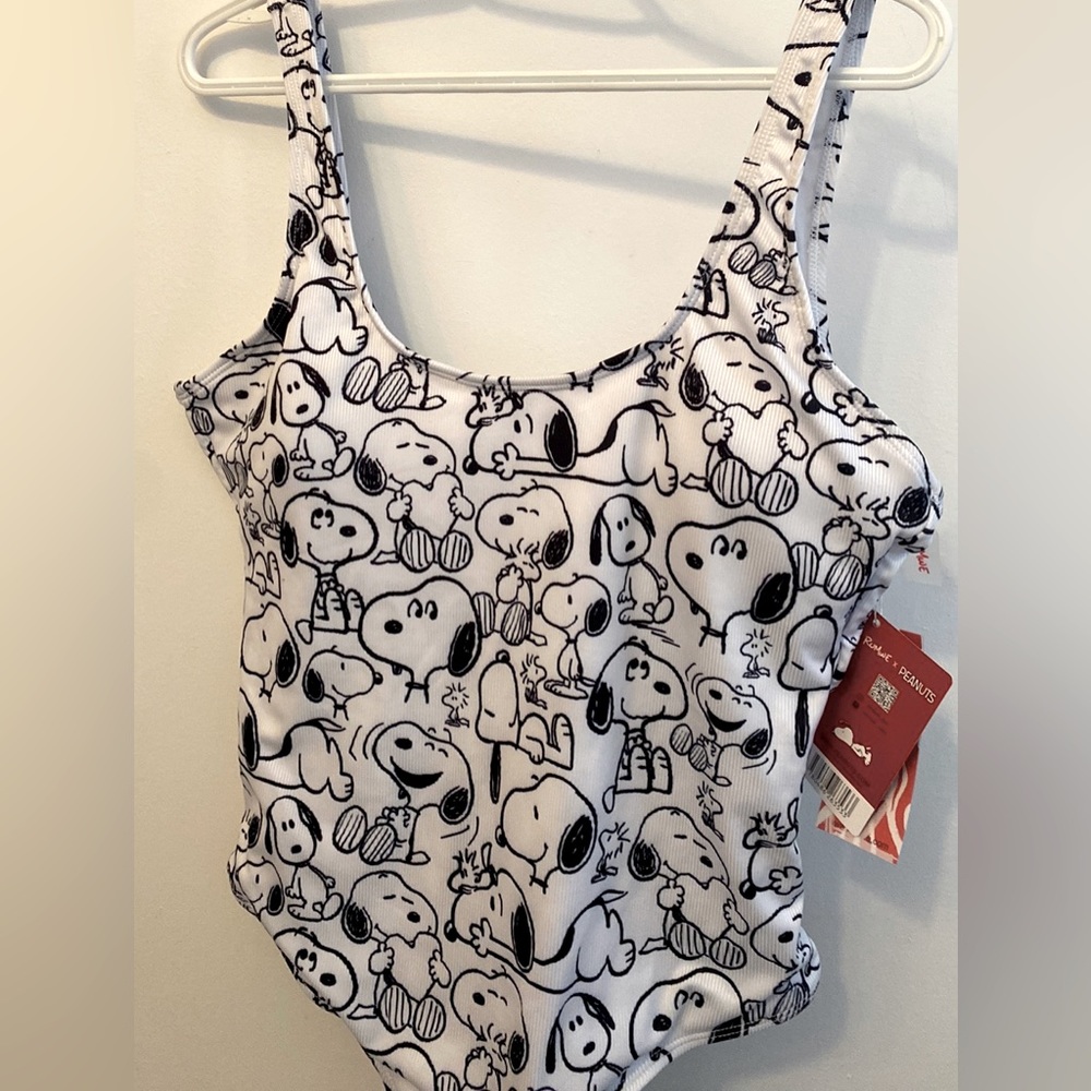 Romwe x Peanuts one piece bathing suit swimsuit